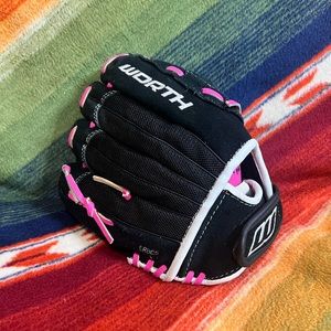 Worth Little League Baseball Mitt